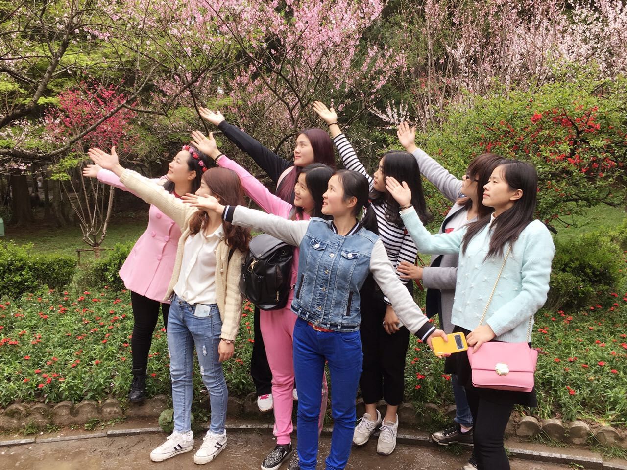 創勝團隊組織2016年4月“廬山二日游”活動 提倡多出去看看